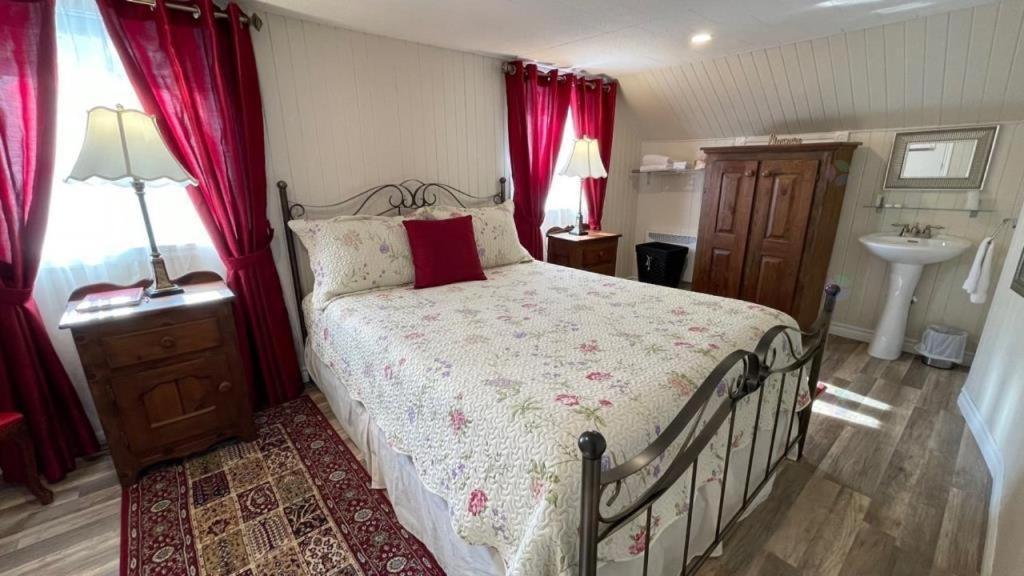 Les Chalets De La Colline Inc Baie-Sainte-Catherine Εξωτερικό φωτογραφία