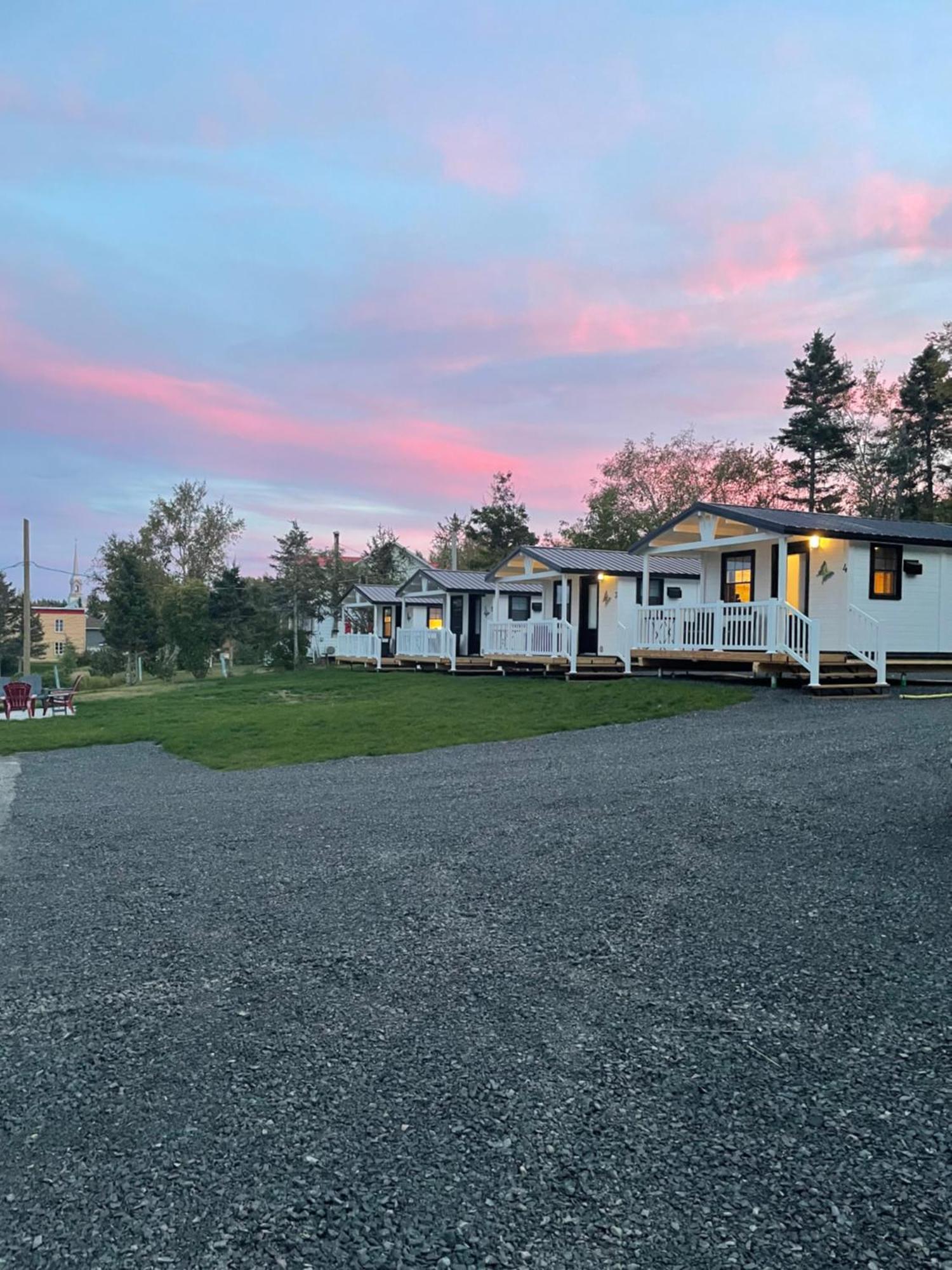 Les Chalets De La Colline Inc Baie-Sainte-Catherine Εξωτερικό φωτογραφία